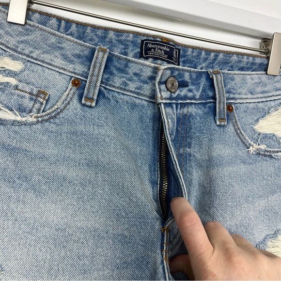 Abercrombie and Fitch Low Rise Jean Shorts New With Tags - Picture 4 of 9